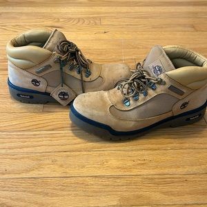 Men’s Timberland Waterproof Boots Size 10.